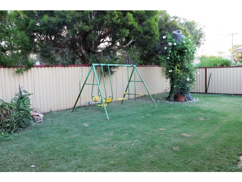 48 South Street, York WA 6302