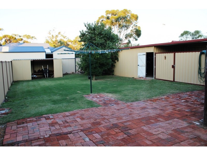 48 South Street, York WA 6302