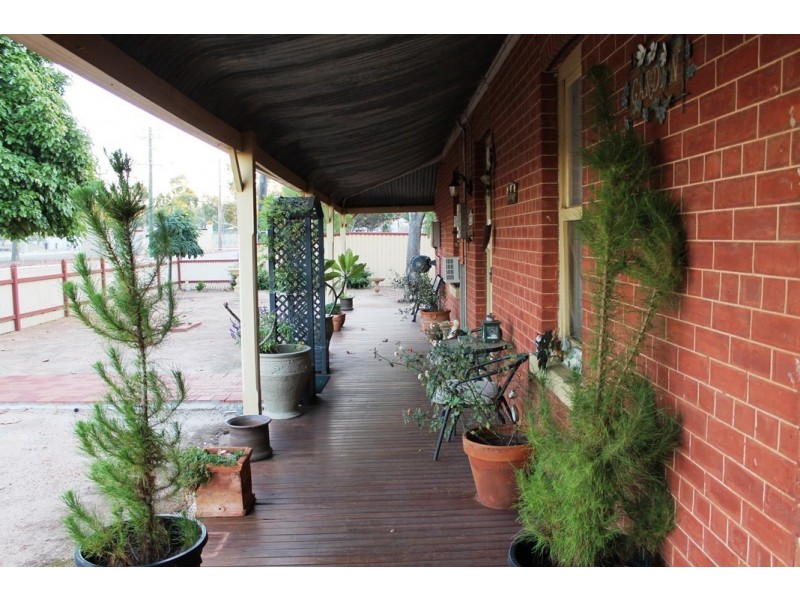 48 South Street, York WA 6302