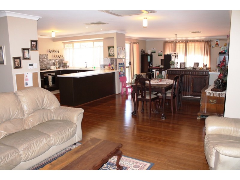 15 Prunster Road, York WA 6302