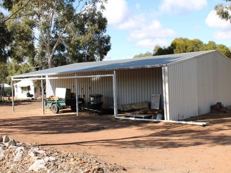 15 Prunster Road, York WA 6302