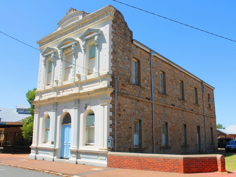 3 Joaquina Street, York WA 6302