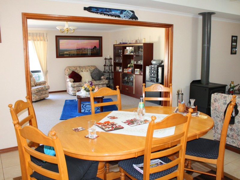 77 Cowan Road, York WA 6302