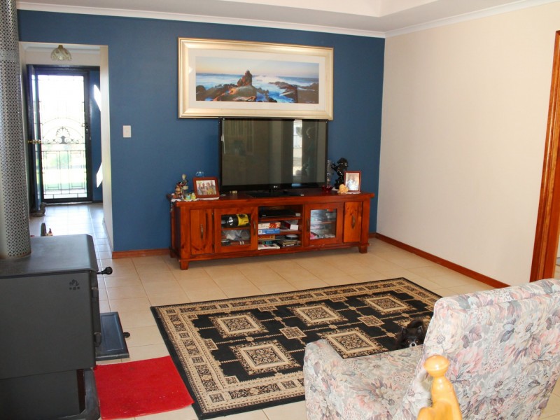 77 Cowan Road, York WA 6302