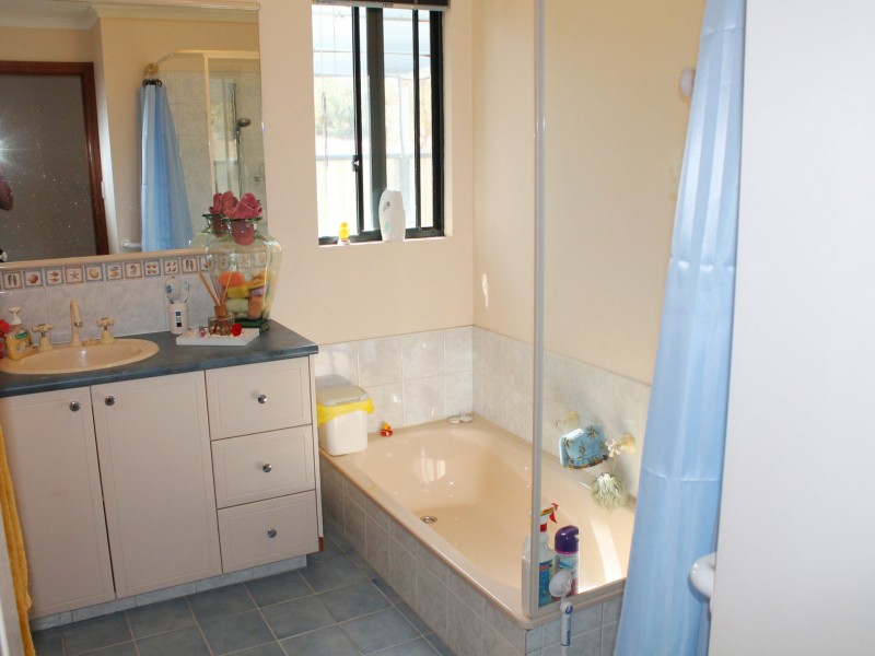 77 Cowan Road, York WA 6302