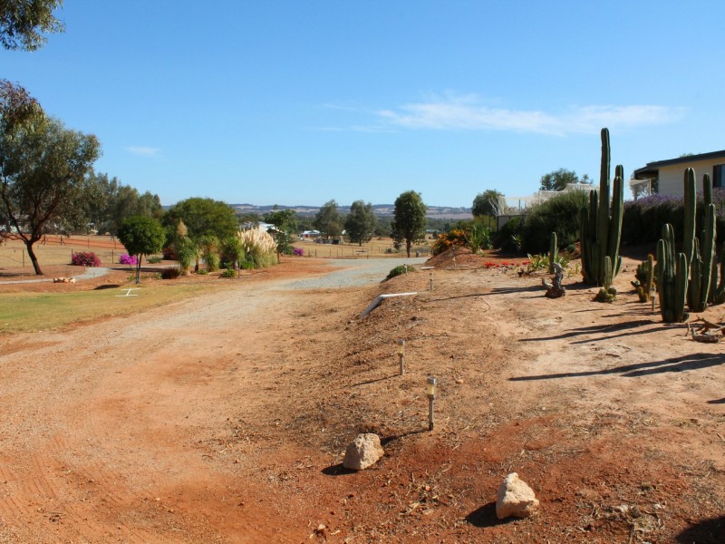 77 Cowan Road, York WA 6302