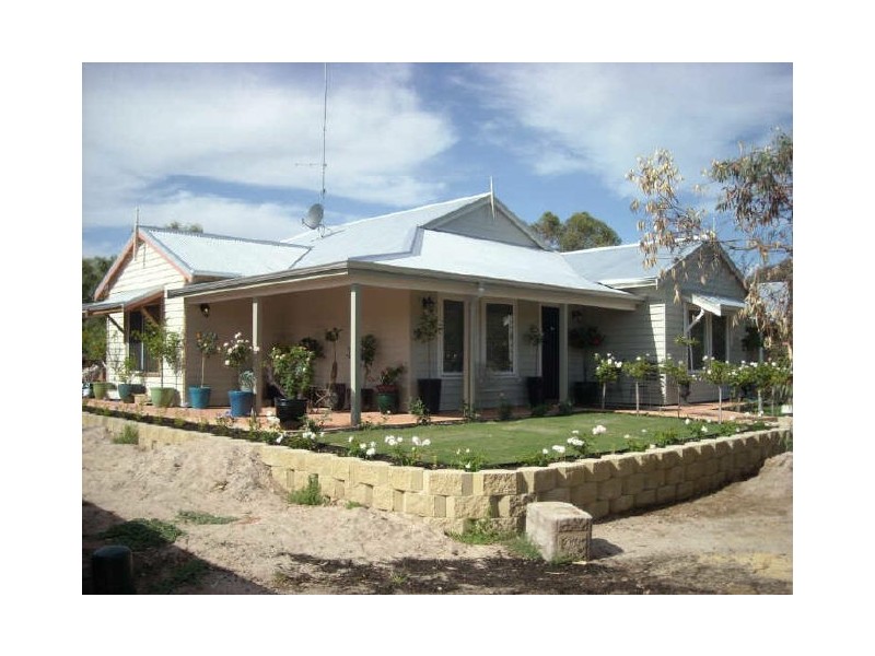 9 Elizabeth Street, York WA 6302