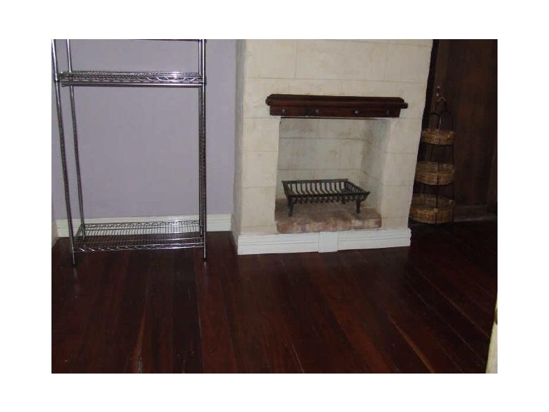 9 Tenth Road, York WA 6302