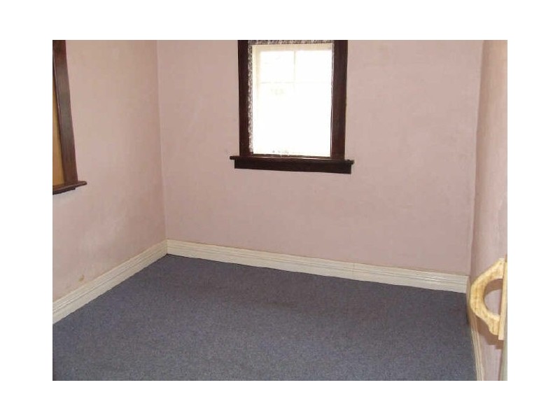 9 Tenth Road, York WA 6302