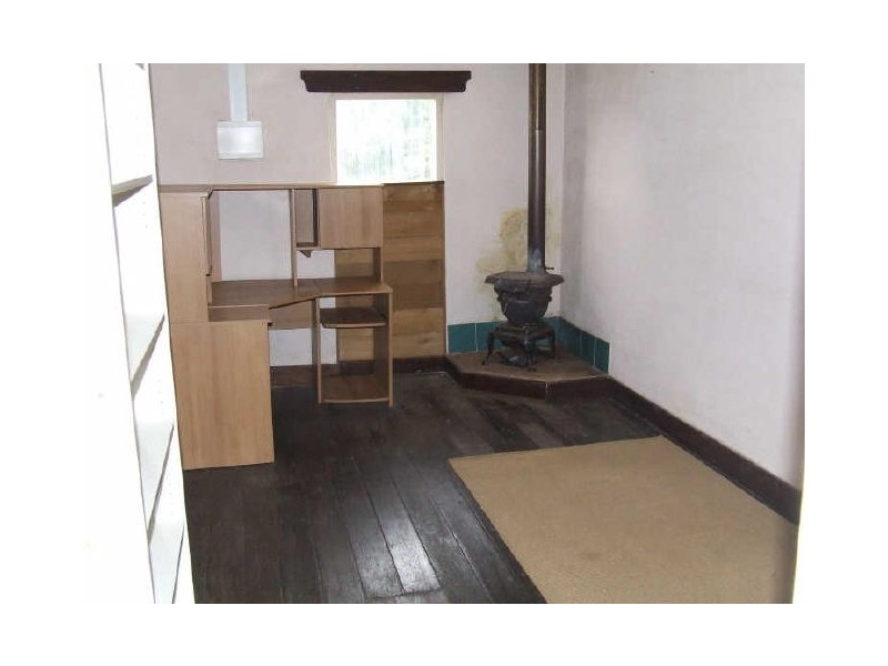 9 Tenth Road, York WA 6302