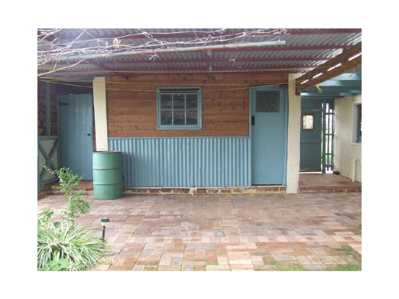 9 Tenth Road, York WA 6302