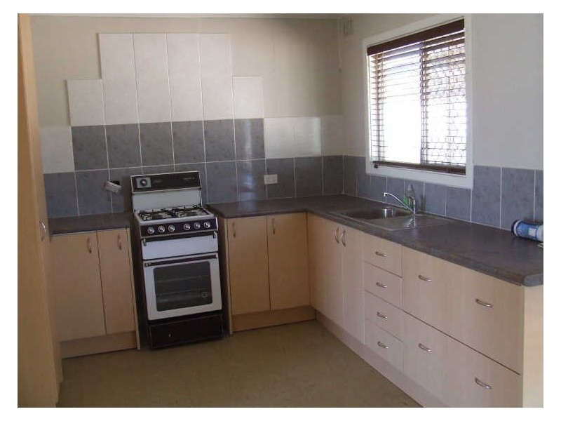 42 Cowan Road, York WA 6302