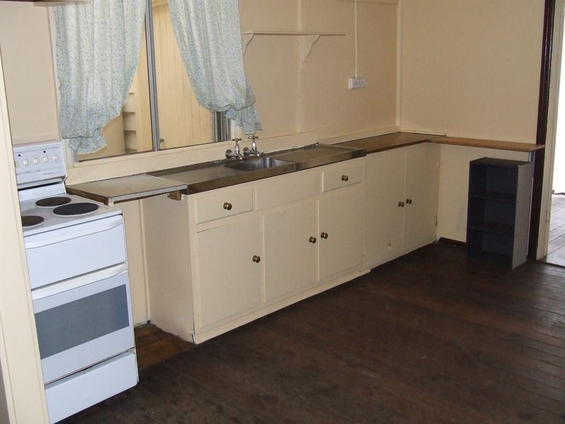 2/3 Brook Street, York WA 6302