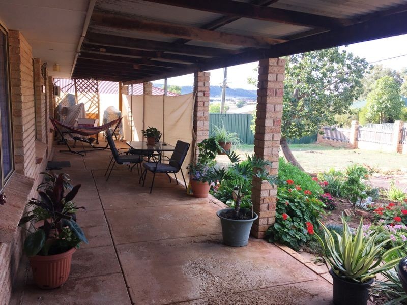 5 Thomson Street, York WA 6302