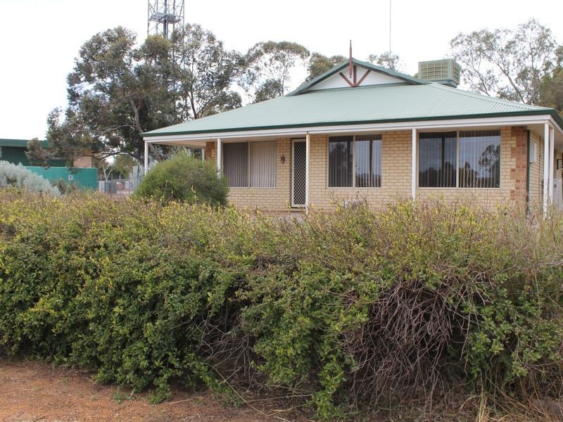 68 Suburban Road, York WA 6302