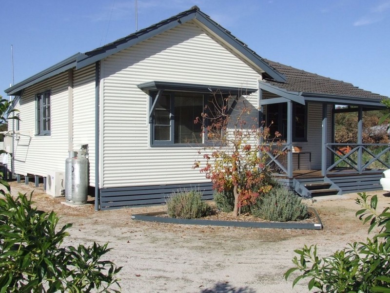 20 George Street, York WA 6302