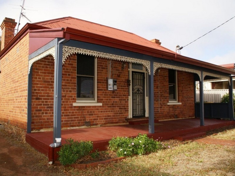 58 Suburban Road, York WA 6302