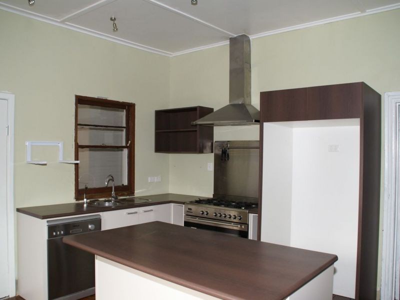 58 Suburban Road, York WA 6302