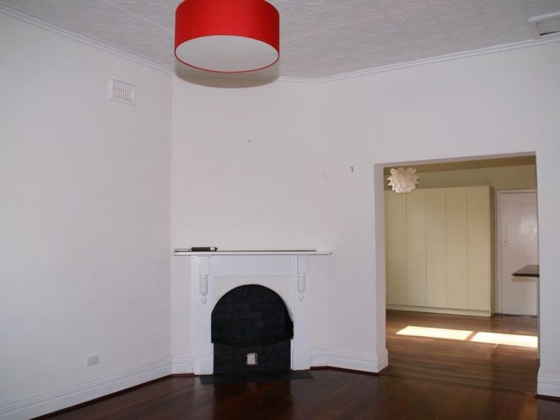 58 Suburban Road, York WA 6302