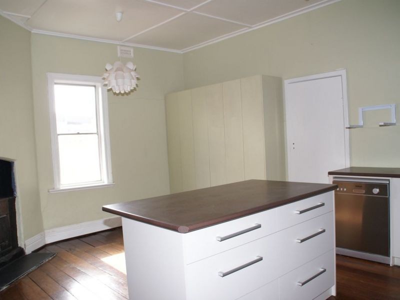 58 Suburban Road, York WA 6302