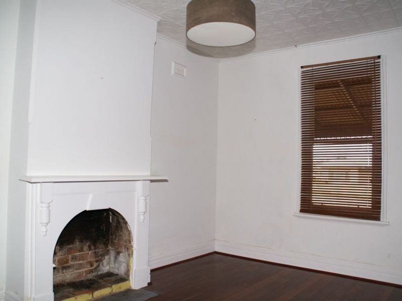 58 Suburban Road, York WA 6302