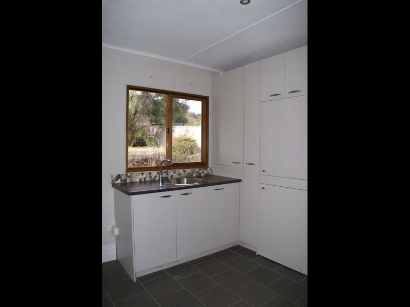 58 Suburban Road, York WA 6302