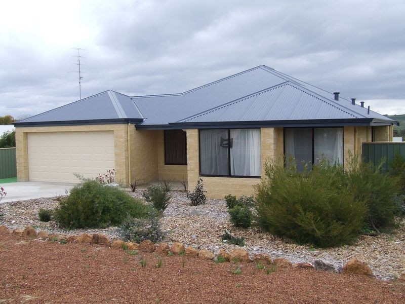 15 Forbes Street, York WA 6302