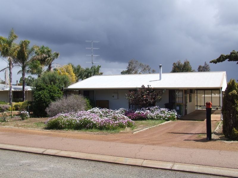 21 Cardwell Rd, York WA 6302
