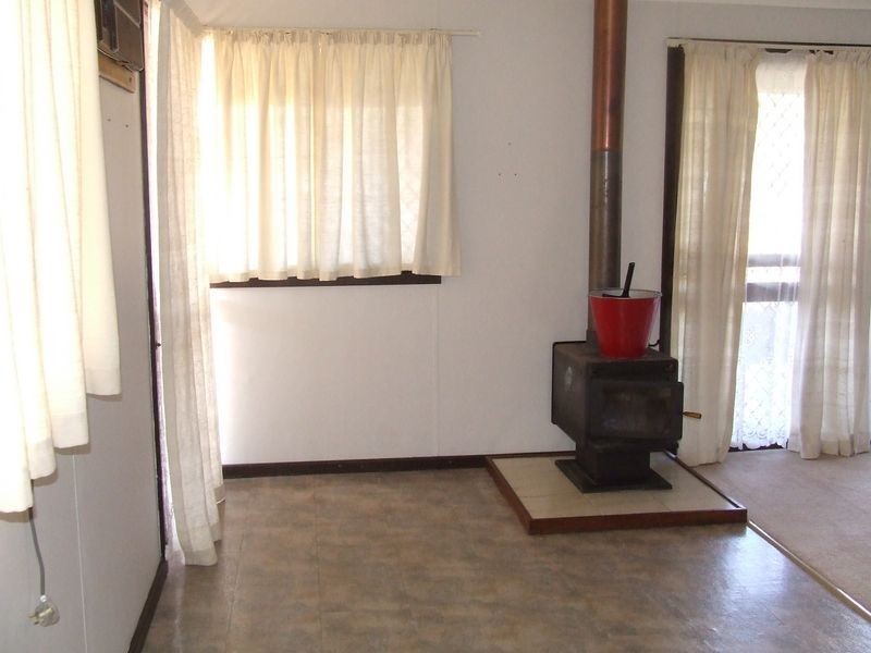 21 Cardwell Rd, York WA 6302