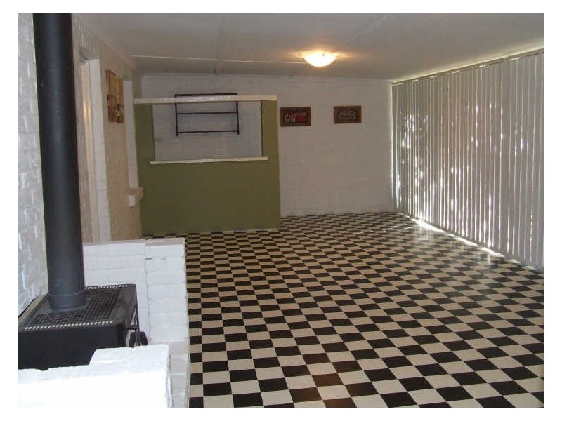 22 John Street, Beverley WA 6304