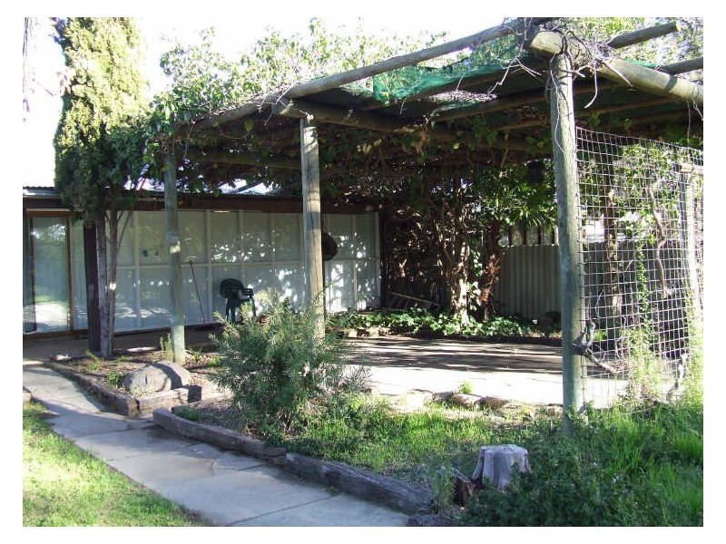 22 John Street, Beverley WA 6304