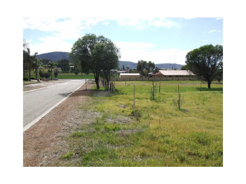 98 Georgiana Street, York WA 6302