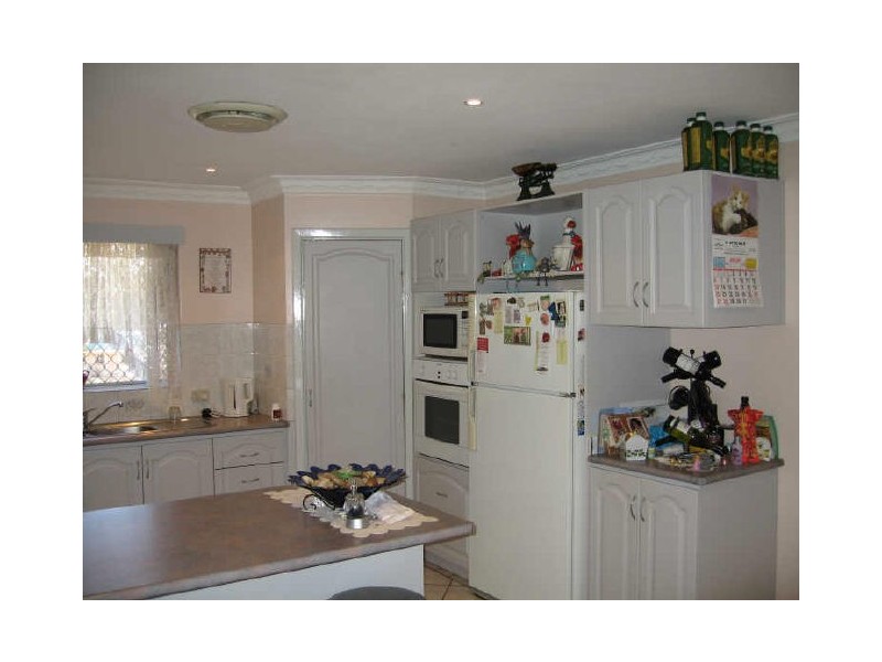 22 Thomson Street, Northam WA 6401