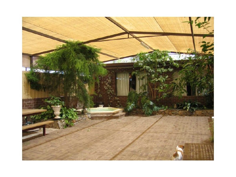 22 Thomson Street, Northam WA 6401