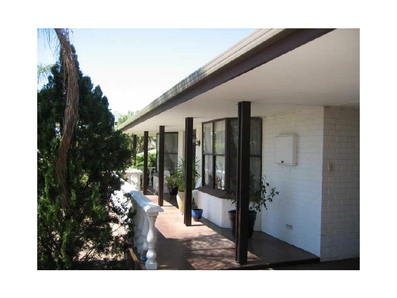 22 Thomson Street, Northam WA 6401