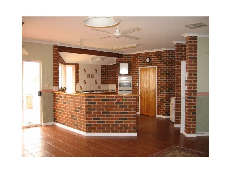 124 Herbert Road, York WA 6302