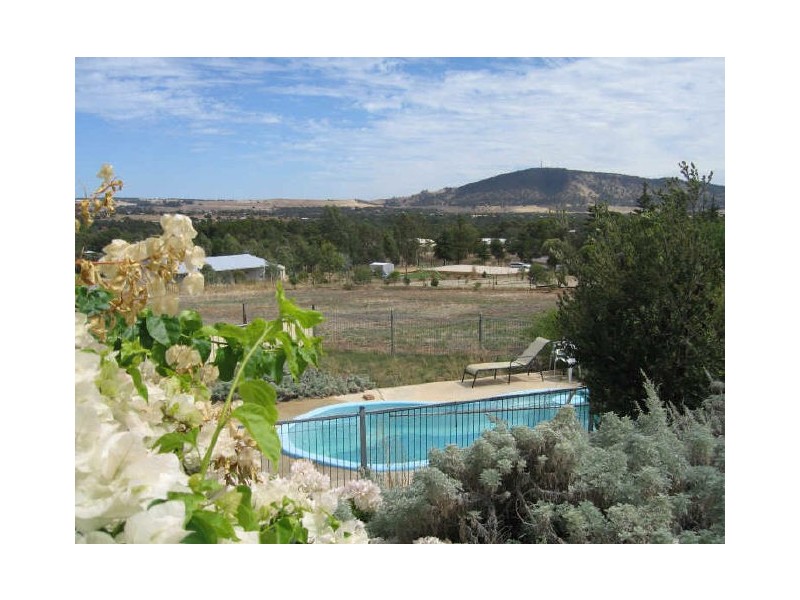 124 Herbert Road, York WA 6302