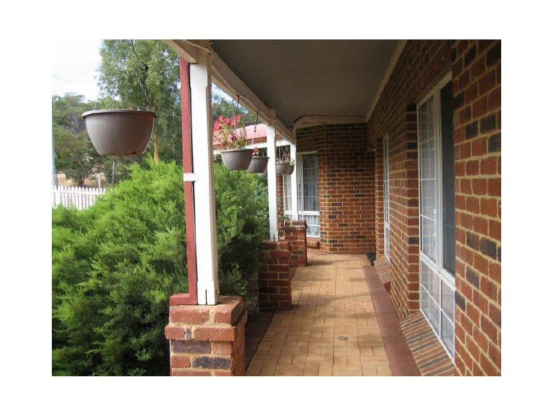 124 Herbert Road, York WA 6302