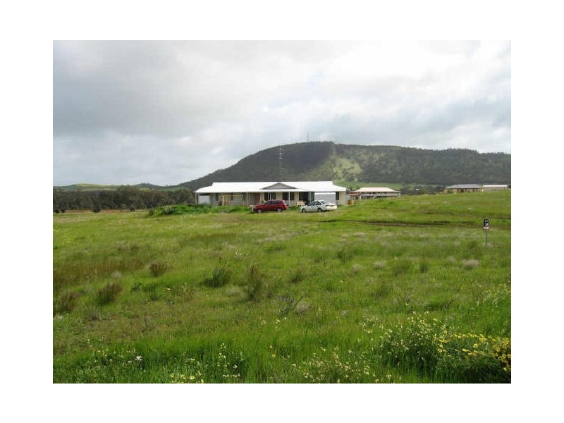 31 Andrews Avenue, York WA 6302