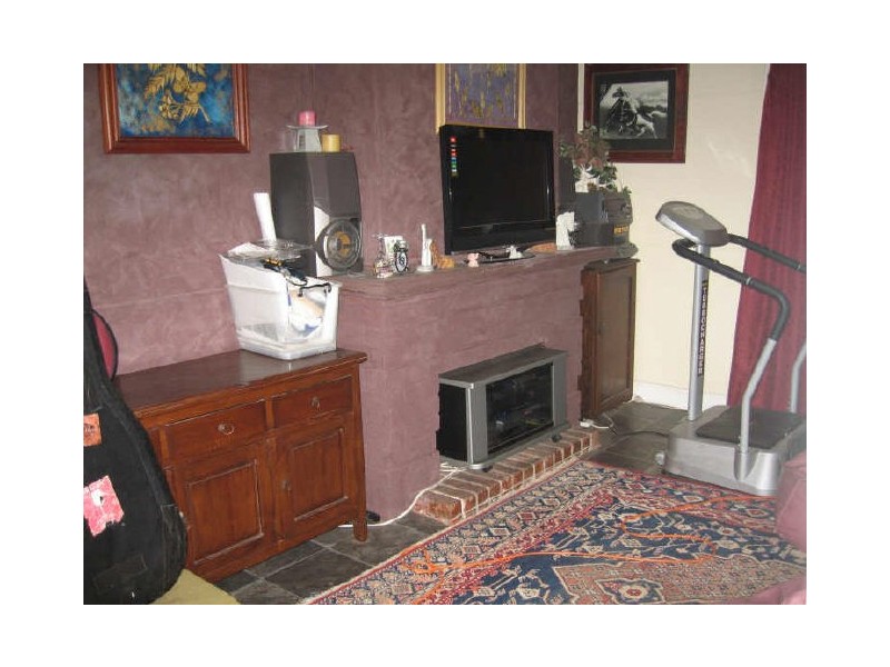 8 New Street, York WA 6302