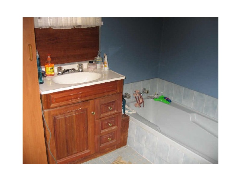 8 New Street, York WA 6302