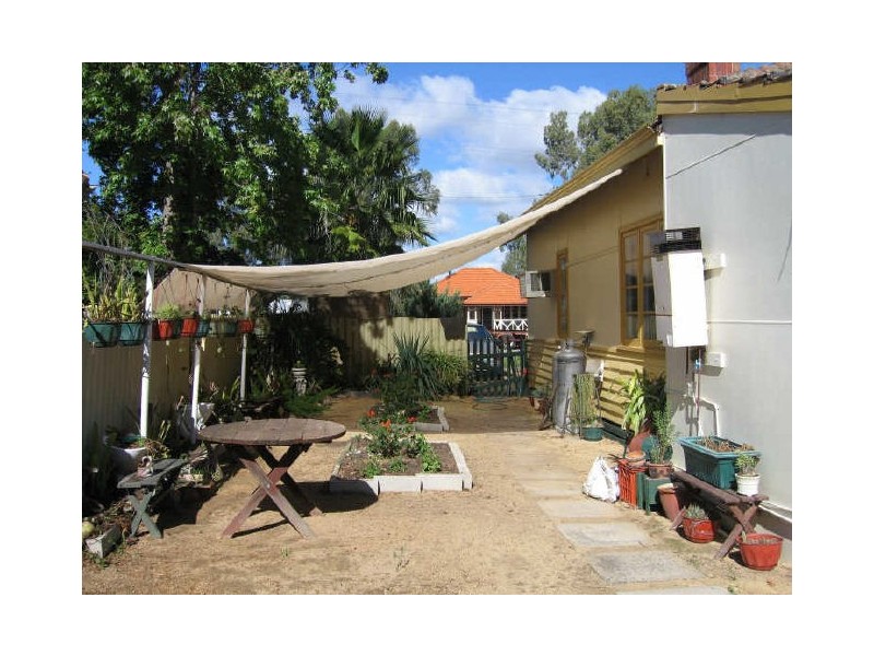 8 New Street, York WA 6302