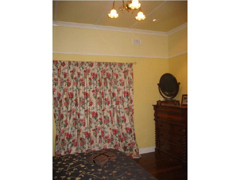 68 Macartney Street, York WA 6302