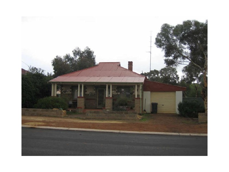 43 Avon Street, Quairading WA 6383