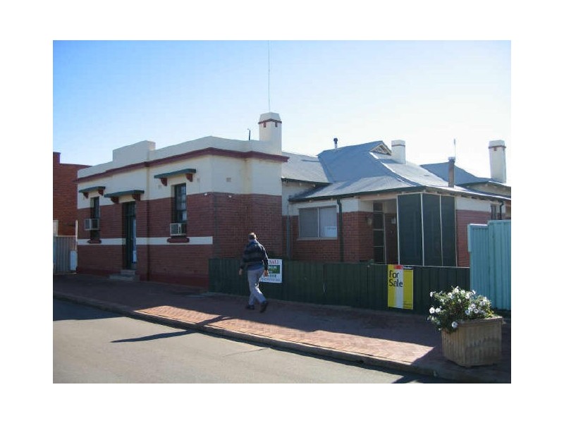 25 Heal Street, Quairading WA 6383