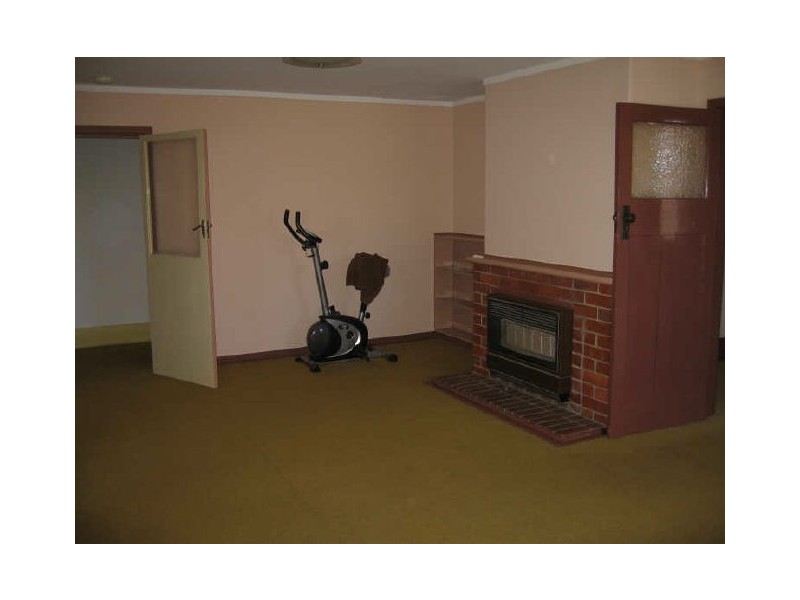 25 Heal Street, Quairading WA 6383