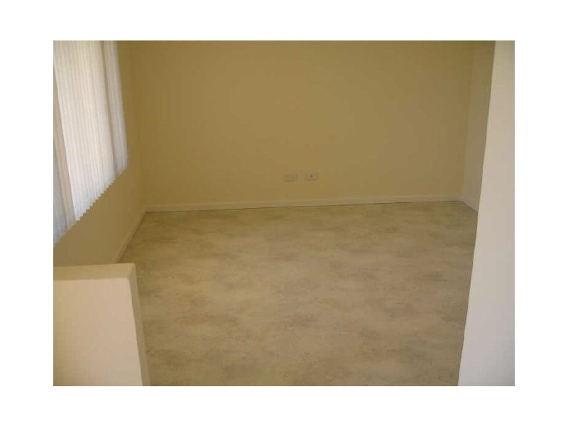 Unit 8/9 Joaquina Street, York WA 6302