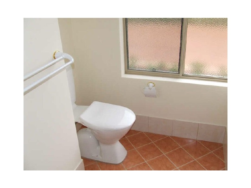 Unit 8/9 Joaquina Street, York WA 6302