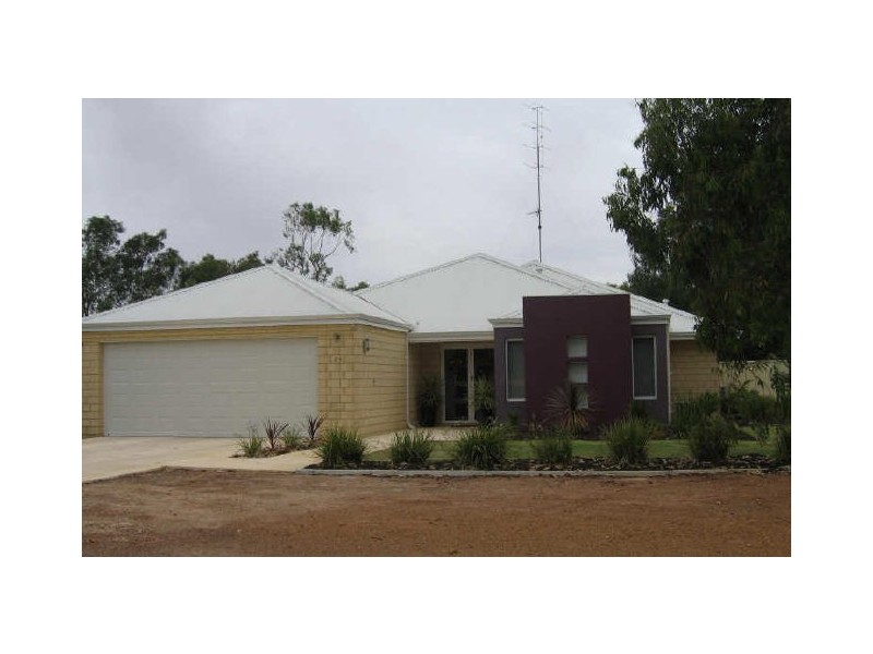 21 Bland Road, York WA 6302