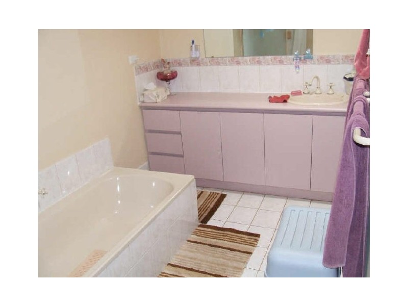 2 Hope Street, York WA 6302